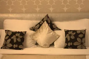 The White Klove - Image 4