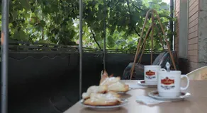 Traveller's House - Image 2