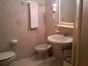 Hotel Mignon - Image 4