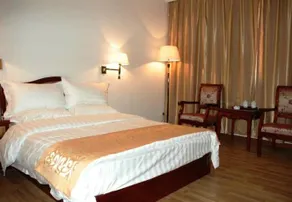 Dali Cental Wall Well Hotel - Image 5