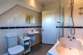 Bodkin House Hotel - Image 5