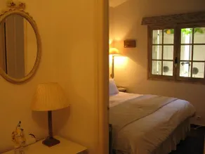 La Theroniere Bed and Breakfast - Image 4