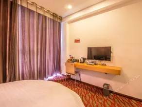Yichun 168 Impression Hotel - Image 5