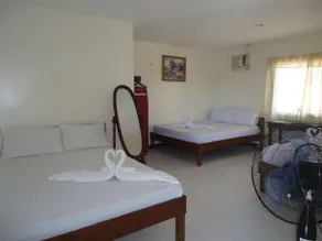 Zuric Pension House - Image 2