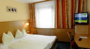 Hotel Garni Erlbacher - Image 4