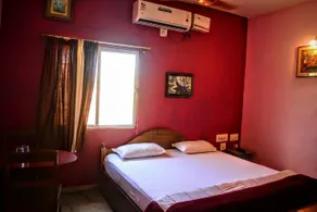 Hotel Lotus - Image 5