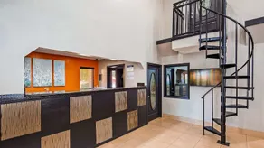 Best Western Richland Inn & Suites - Image 2
