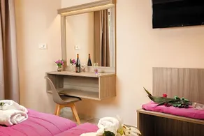 Pavlos Studios Zakynthos - Image 3