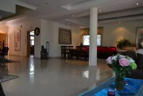 Jumeirah Holiday House - Image 5