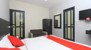 OYO Flagship 42212 Hotel Grace - Image 4