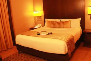 OYO Premium Mysore Vinobha Road - Image 5