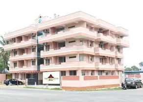 The Red Lotus Suites - Image 4