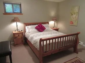 Holly Farm Vacation Suite - Image 3