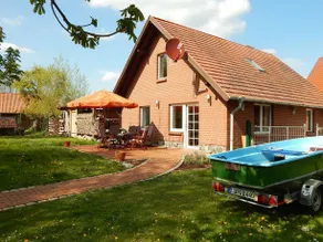 Modern Cottage near Lake in Neu Poserin - Image 1