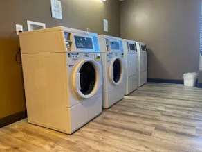 Quality Inn Dunmore - Image 2