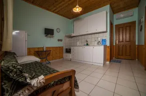House Rena - Image 5