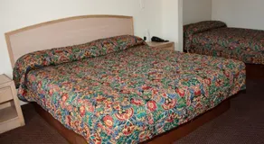 Luxury Inn and Suites Copperas Cove - Image 4