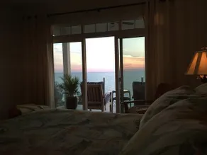 Bluewater Beach House - Image 4