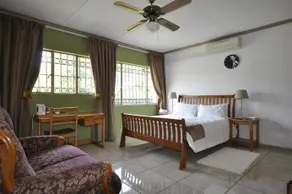 A Knights Rest Guest House - Image 4