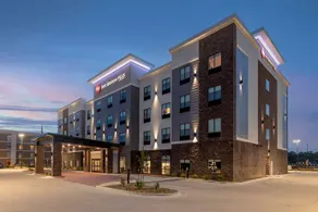 Best Western Plus Coralville Hotel - Image 2