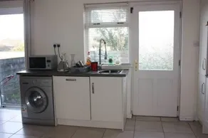 Glenoir Holiday Home - Image 5