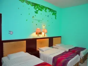 Zhangjiajie 5299 Love Hostel - Image 3