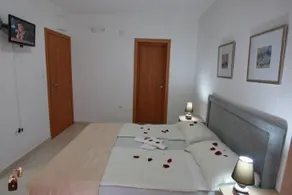 Apartments Angelina Budva - Image 5