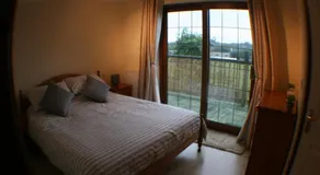 Hooters Apartment - Image 5