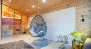 Chalet Bergzeit Ferienhaus mit Sauna & Wellness - Image 2