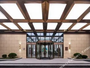 Mercure Changshu Riverside Hotel - Image 2