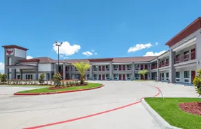 Red Roof Inn Baytown - Image 4