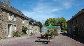 Hôtel La Quebecoise, Le Bas Frene Dinan - Image 2