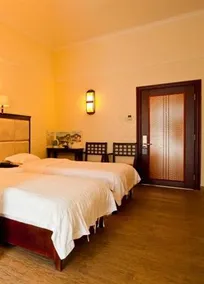 Huashi Business Hotel - Image 4