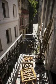 5 Floors Istanbul - Image 2