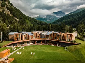CampZero Active & Luxury Resort - Image 1