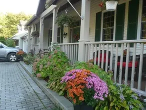 Newark Manor B&B - Image 2