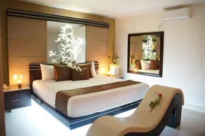 Auto Hotel Deluxe - Image 4