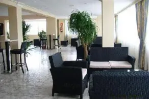 Aparthotel Santa Maria - Image 4