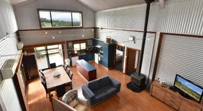 Kelman Cottage - tucked away with pool + native wildlife - Image 4