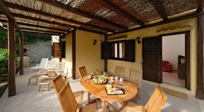 Scopello Flat with Panoramic Courtyard and Parking - Image 4