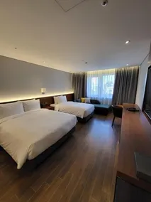 Landmark Hotel Suwon Suwon - Image 4