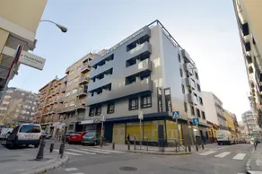 AHM Aparthotel Marcenado - Image 4