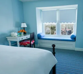 Brown Room At Congress Hall - Image 4