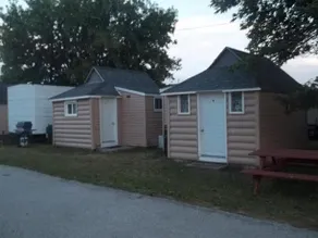 Kincardine Guest Cottage Motel - Image 2