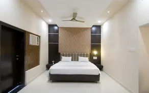 Hotel Utsav Inn - Image 4