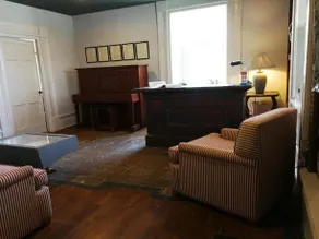 Holiday Country Manor - Image 4