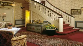 Bechs Hotel - Image 2