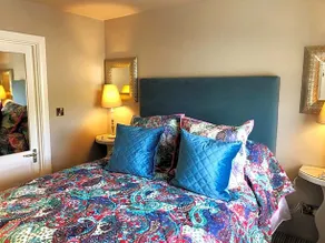 The Red Lion Hotel - Image 5