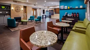Best Western O Fallon Hotel - Image 4