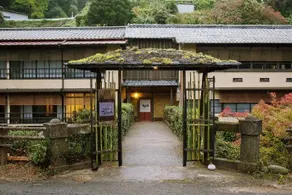 Hot Spring Guesthouse Tojiya - Image 1